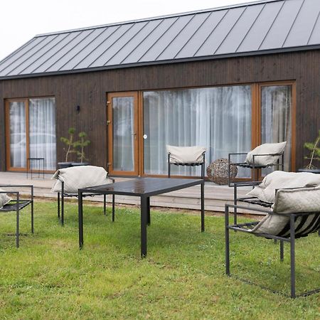 Viesuli Village Villas Saraiķi Buitenkant foto