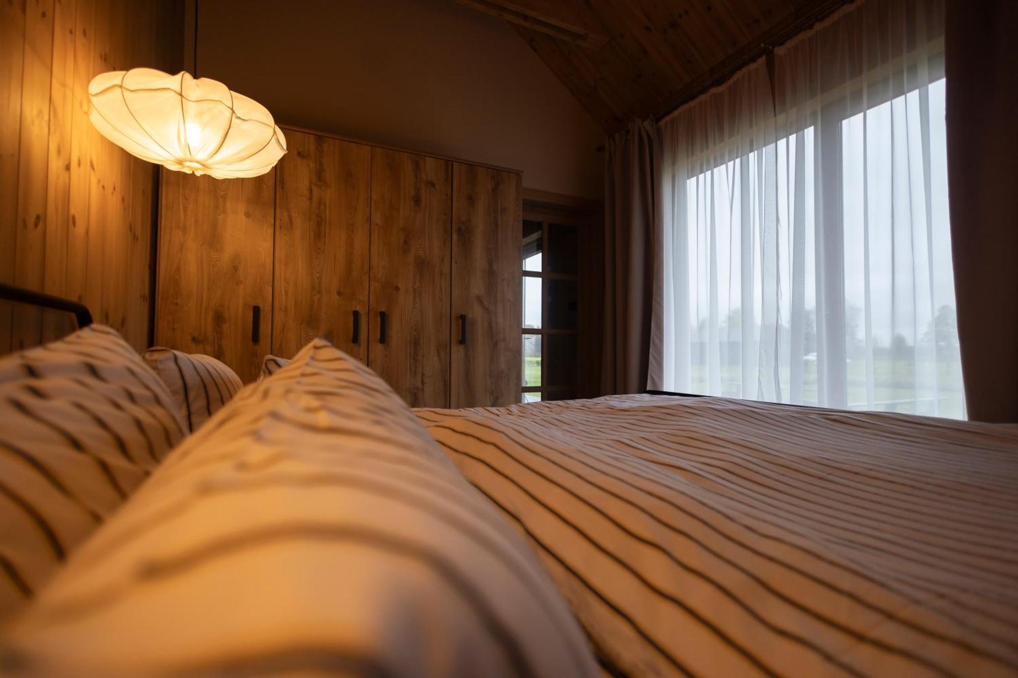 Viesuli Village Villas Saraiķi Kamer foto